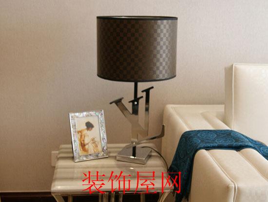 书房布艺台灯该选什么的好