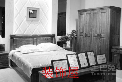 家具店证书牌匾五花八门 多数市民坦言分不清楚